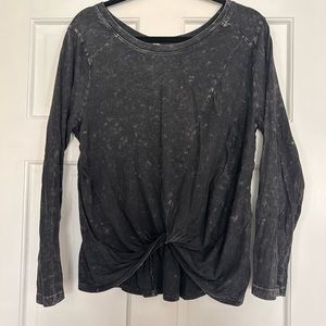 Zella twist front reversible top. Size large very good used condition.